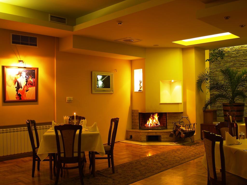 Hotel National Palace Wine & 4*